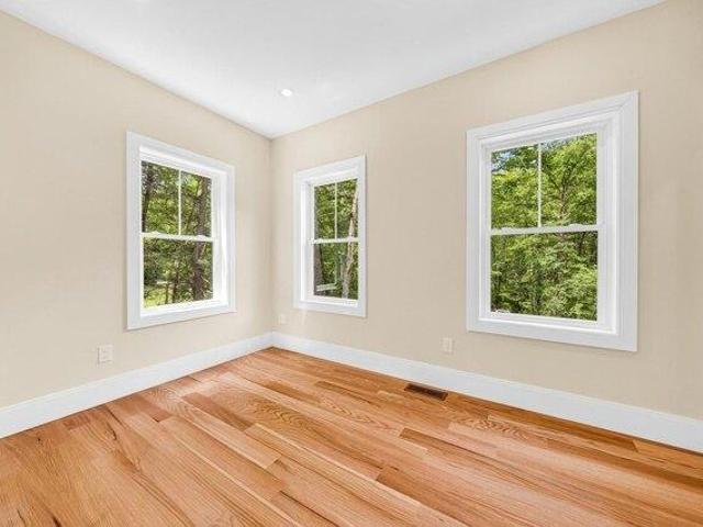 house with 4 bedroom, Haverhill MA ES105535593