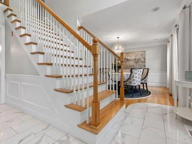 house with 4 bedroom, Haverhill MA ES105551805