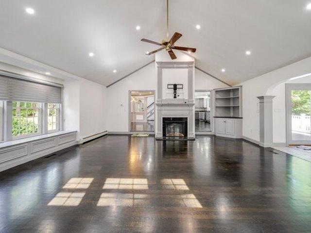 house with 4 bedroom, Haverhill MA ES105650320