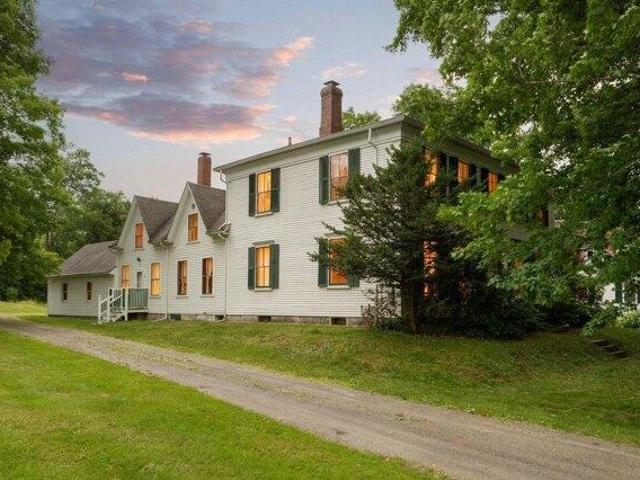 house with 4 bedroom, Haverhill NH ES105495983