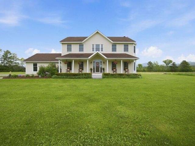 house with 4 bedroom, Haverhill NH ES105658437
