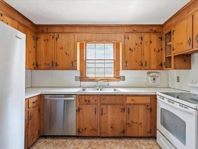 house with 4 bedroom, Hingham MA ES104921726