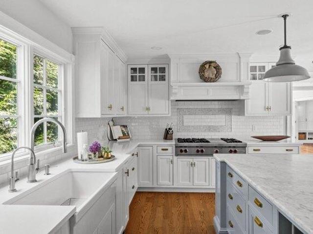 house with 4 bedroom, Hingham MA ES105427604