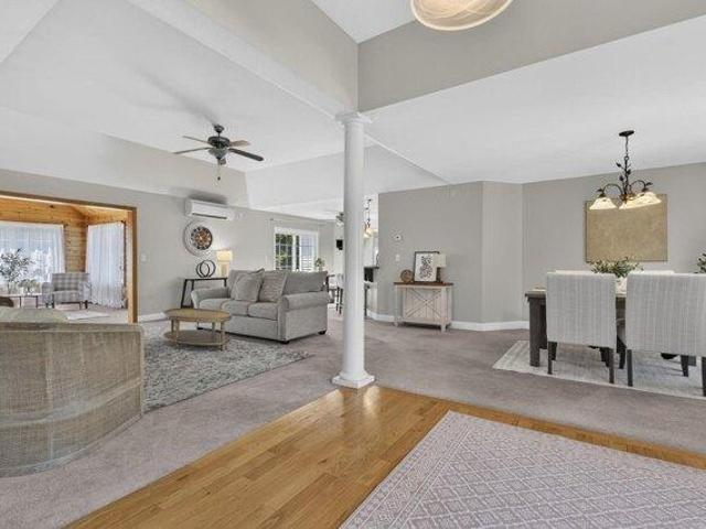 house with 4 bedroom, Hooksett NH DS104408334