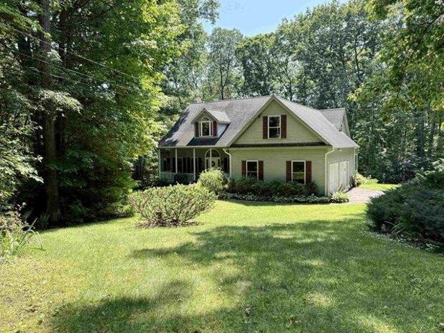 house with 4 bedroom, Hooksett NH ES105548747