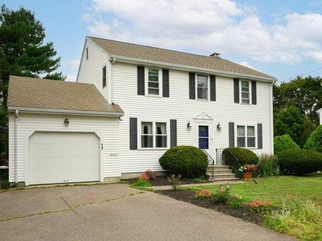 house with 4 bedroom, Holbrook MA ES106176387
