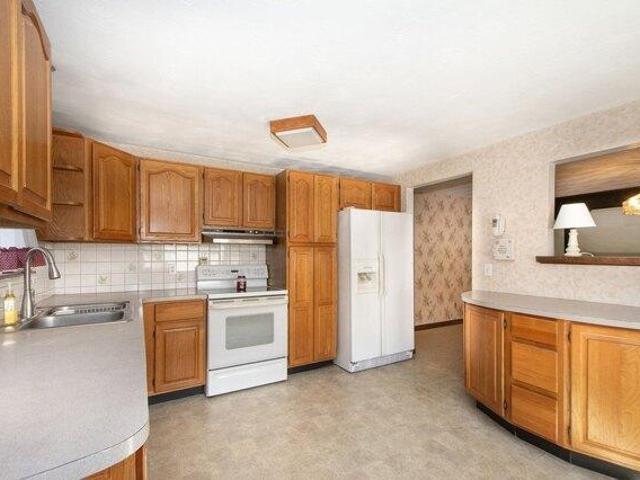 house with 4 bedroom, Holbrook MA ES106186743