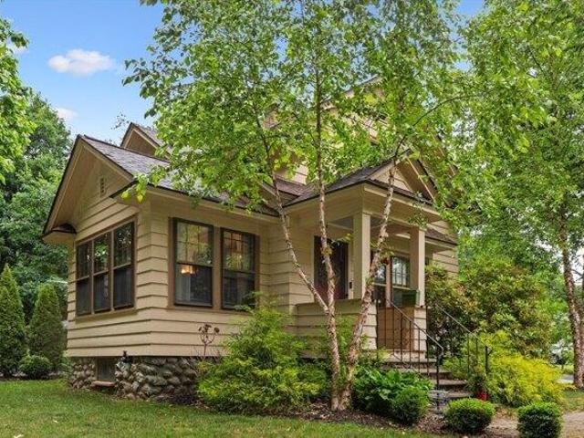 house with 4 bedroom, Holden MA ES104406079