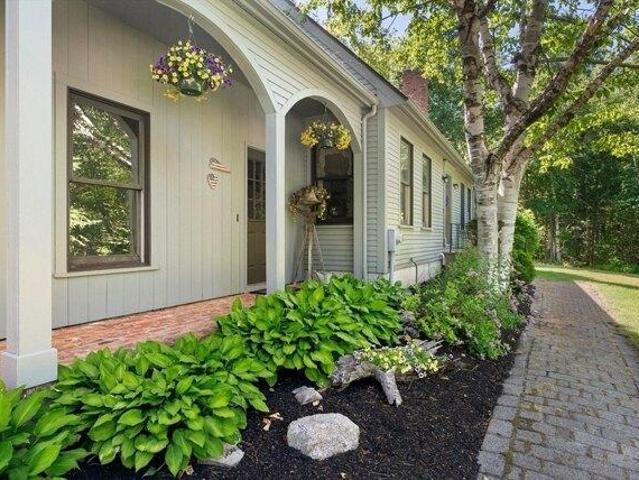 house with 4 bedroom, Holden MA ES104477417