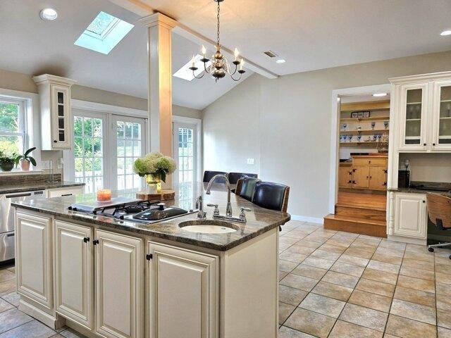 house with 4 bedroom, Holden MA ES105476447