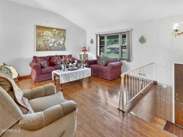 house with 4 bedroom, Howell NJ ES105254586