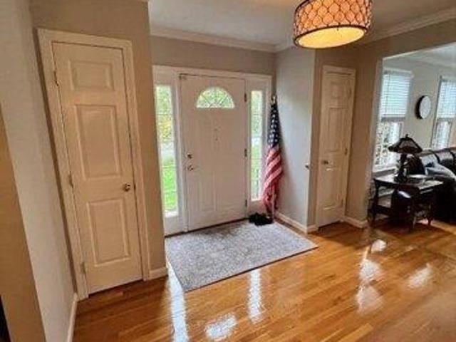 house with 4 bedroom, Hudson MA ES104605131