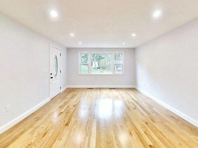 house with 4 bedroom, Hudson MA ES104605274