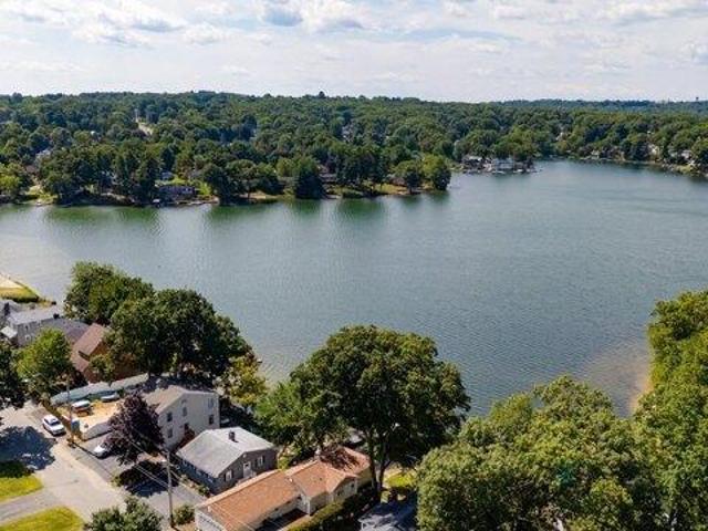 house with 4 bedroom, Hudson MA ES105550027