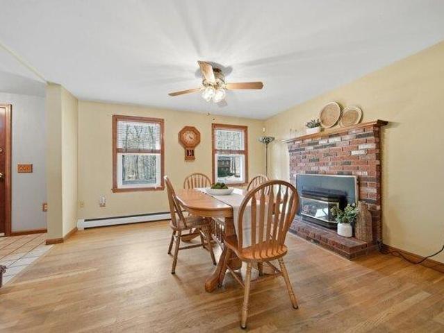 house with 4 bedroom, Hudson NH ES104567088