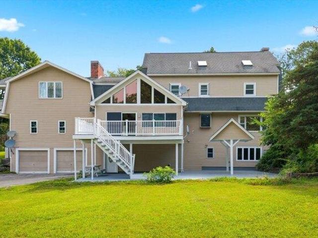 house with 4 bedroom, Hudson NH ES105590274