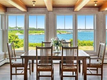 house with 4 bedroom, Jamestown RI ES103248040