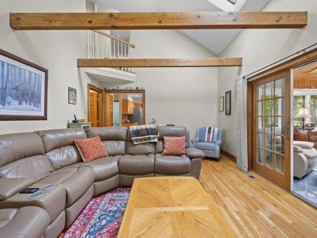 house with 4 bedroom, Kensington NH ES105629026