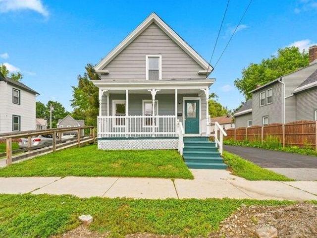 house with 4 bedroom, Keene NH ES105439132