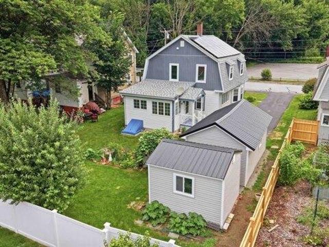house with 4 bedroom, Keene NH ES105535380