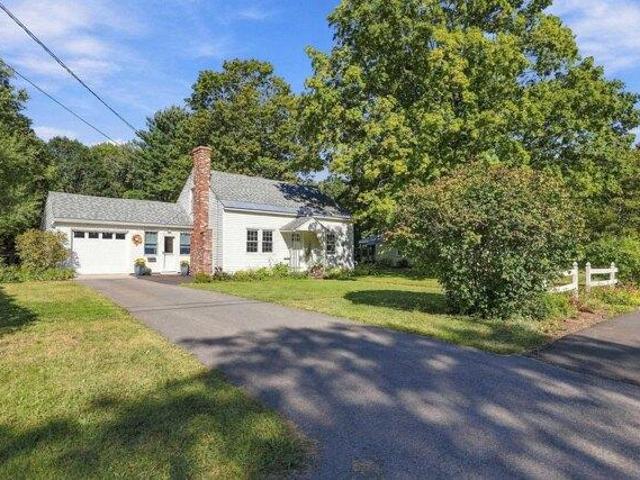 house with 4 bedroom, Keene NH ES105663006