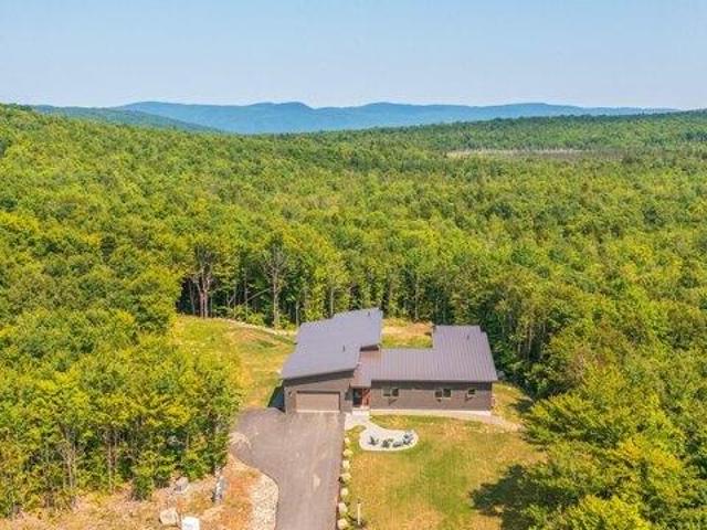 house with 4 bedroom, Kingfield ME ES105768624