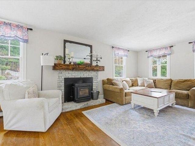 house with 4 bedroom, Kingston MA ES105558862