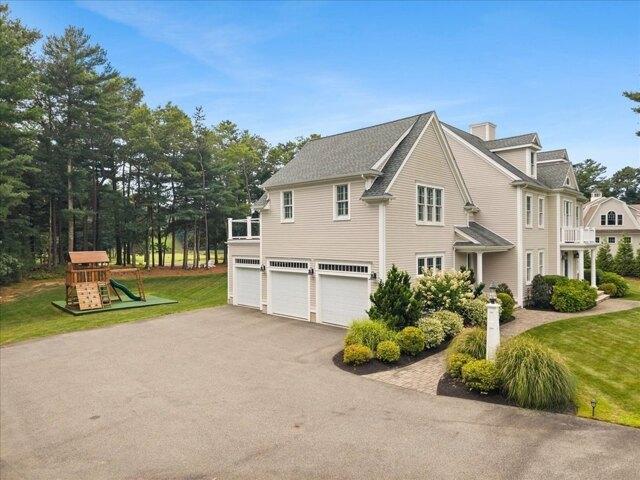 house with 4 bedroom, Kingston MA ES105752703