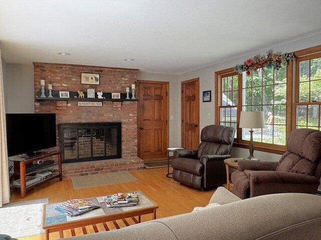 house with 4 bedroom, Kingston NH DS104480814