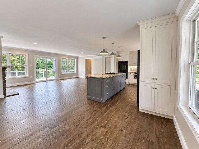 house with 4 bedroom, Kittery ME ES105930919