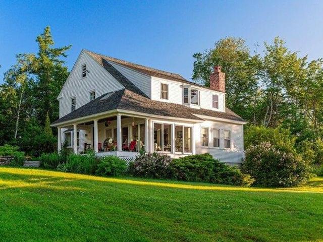house with 4 bedroom, Lamoine ME ES104899451
