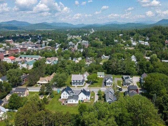 house with 4 bedroom, Lancaster NH ES105552760