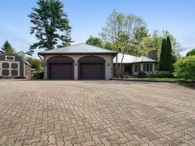house with 4 bedroom, Laconia NH ES105515915