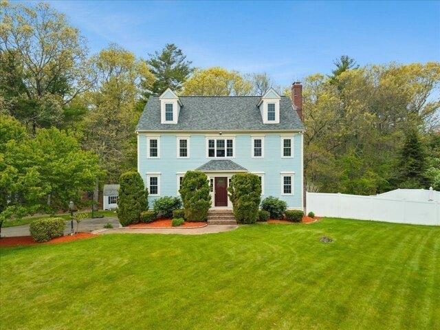 house with 4 bedroom, Lakeville MA ES105691851
