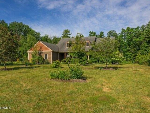 house with 4 bedroom, Lenox MA ES104514885
