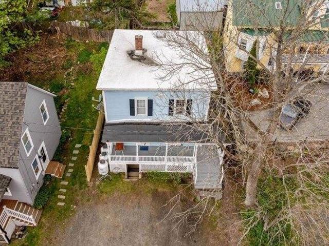 house with 4 bedroom, Lebanon NH ES104606637