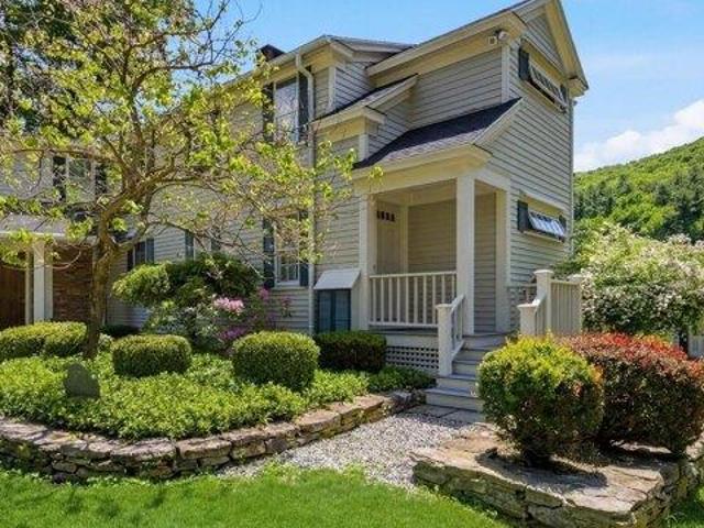 house with 4 bedroom, Lee MA ES104351732