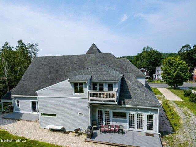 house with 4 bedroom, Lee MA ES105442966