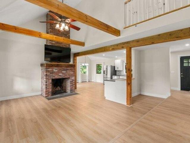house with 4 bedroom, Leverett MA ES105331448