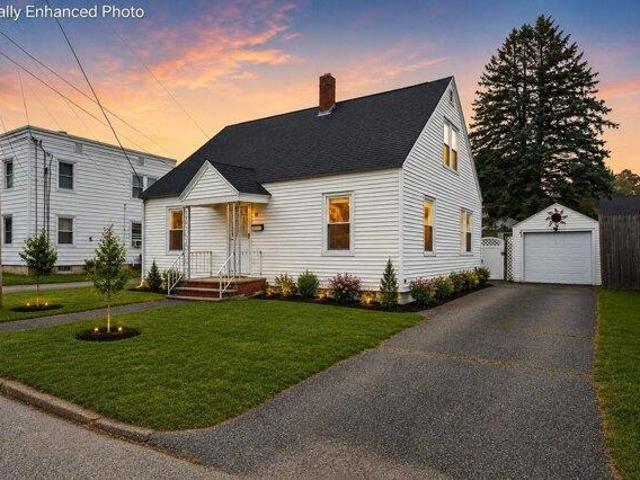 house with 4 bedroom, Lewiston ME ES105791656