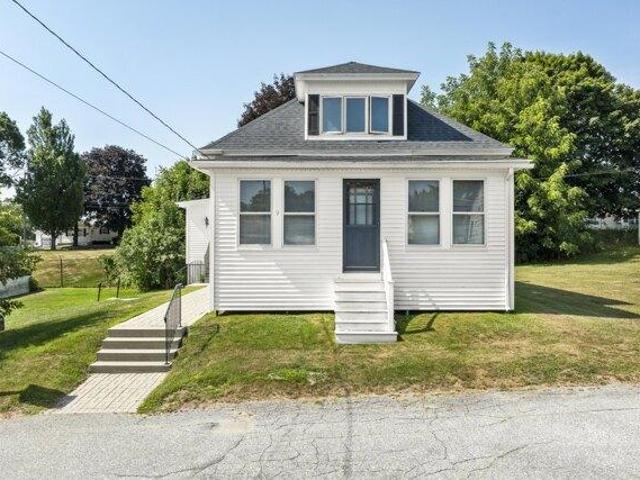 house with 4 bedroom, Lewiston ME ES105868734
