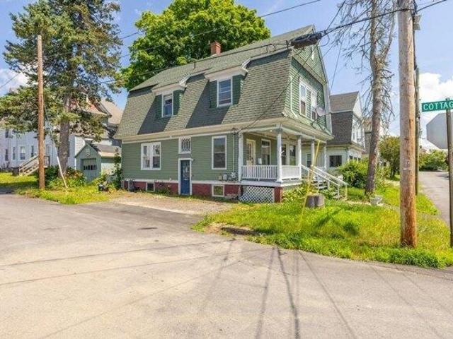 house with 4 bedroom, Lewiston ME ES105869603