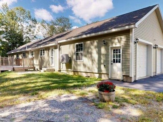 house with 4 bedroom, Lewiston ME ES105871698