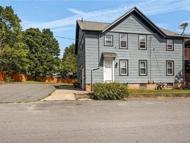 house with 4 bedroom, Lincoln RI ES105387245