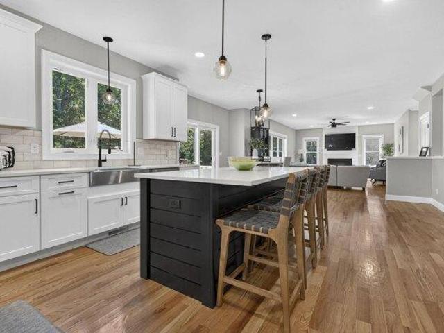 house with 4 bedroom, Londonderry NH ES105578640