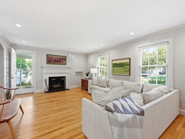 house with 4 bedroom, Longmeadow MA ES104568180