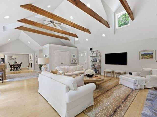 house with 4 bedroom, Longmeadow MA ES104605691