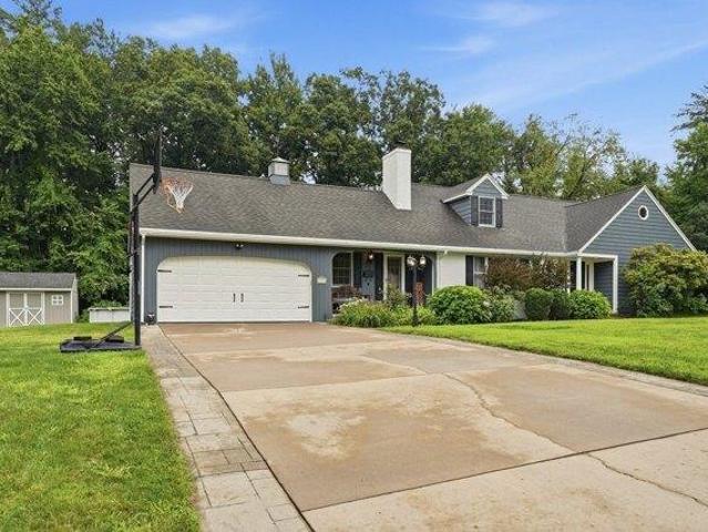 house with 4 bedroom, Longmeadow MA ES105652763