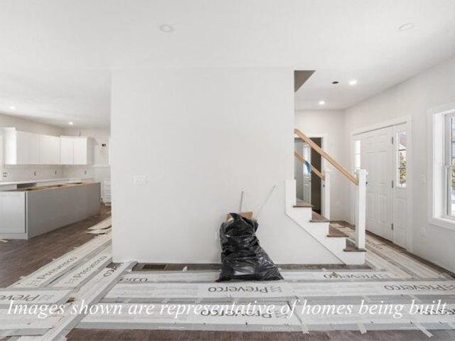 house with 4 bedroom, Lowell MA ES105610174