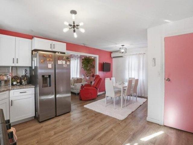 house with 4 bedroom, Lowell MA ES105650434
